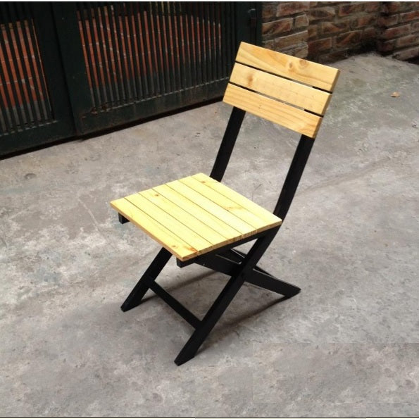 Folding Dining Chair with Metal Frame & Wooden Seat – Portable Restaurant & Cafe Chair